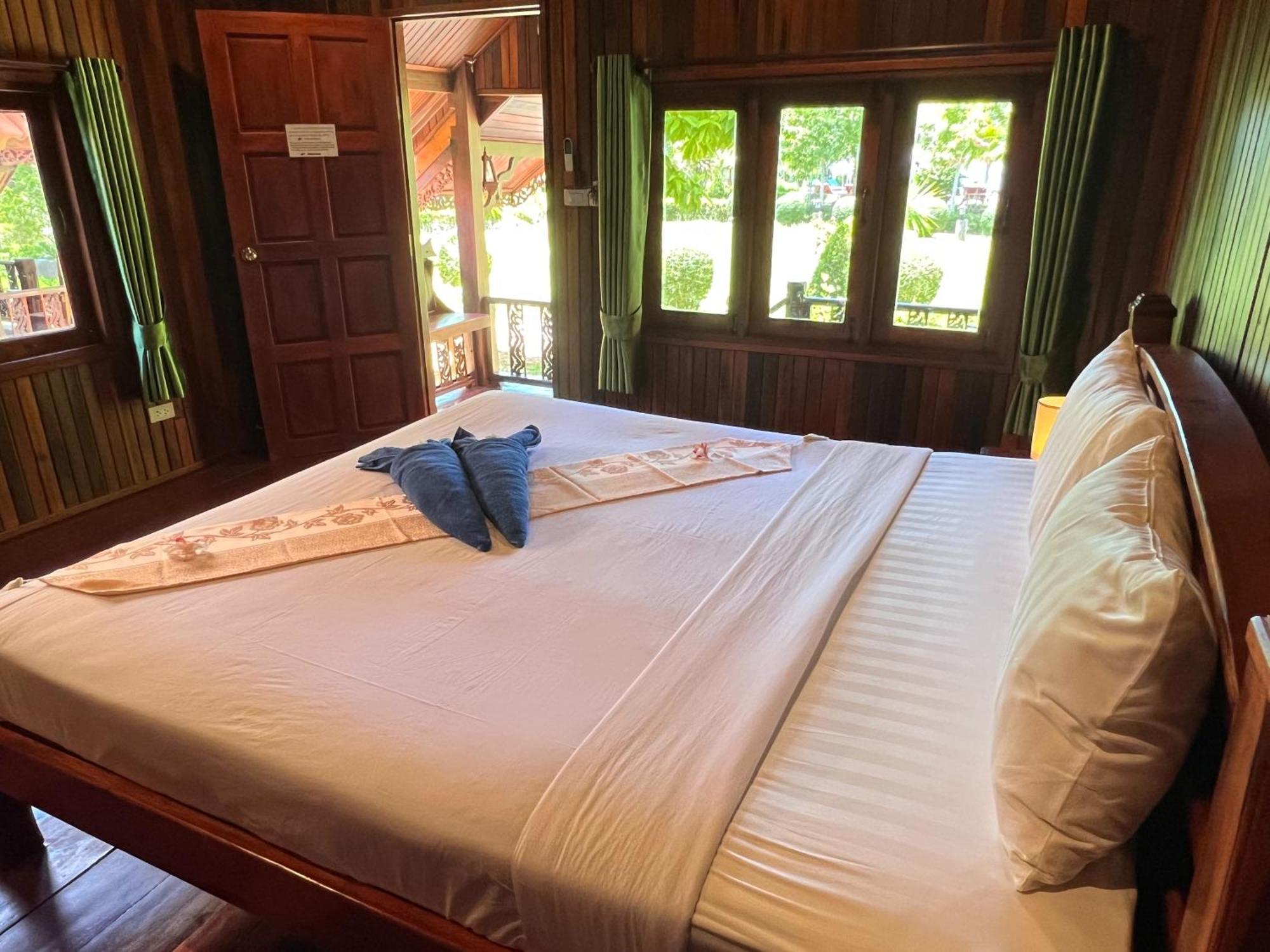 Diamond Beach Resort Ao Nam Mao Екстериор снимка